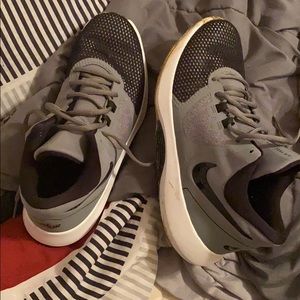 nike air pecision ll